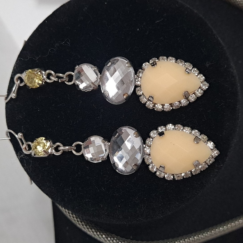 INC International Vintage Citrine, Rhinestone & Beaded Costume Jewery Set - Picture 3 of 5